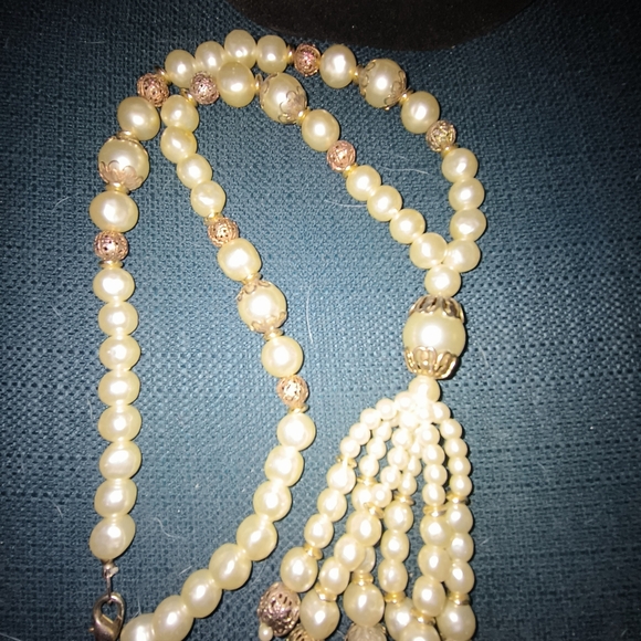 Vintage Faux ? Pearl Necklace - Picture 1 of 4
